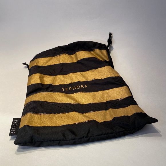 NWOT Bundle of 4 Black/White/Gold Sephora and Saturday Skin Makeup/Travel Bags - Picture 5 of 6